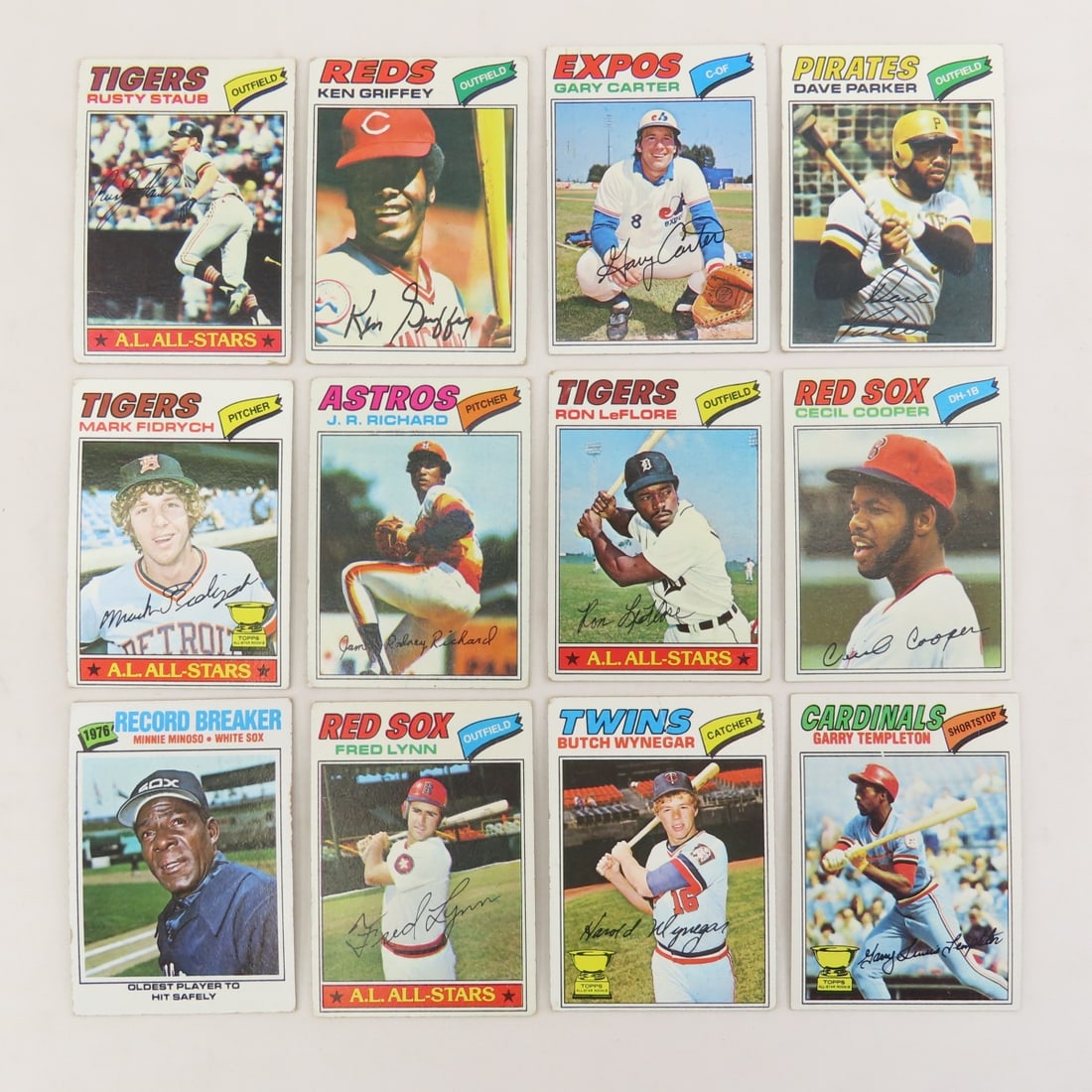 75+ 1977 Topps Baseball Cards- Kaat, Yount - 4