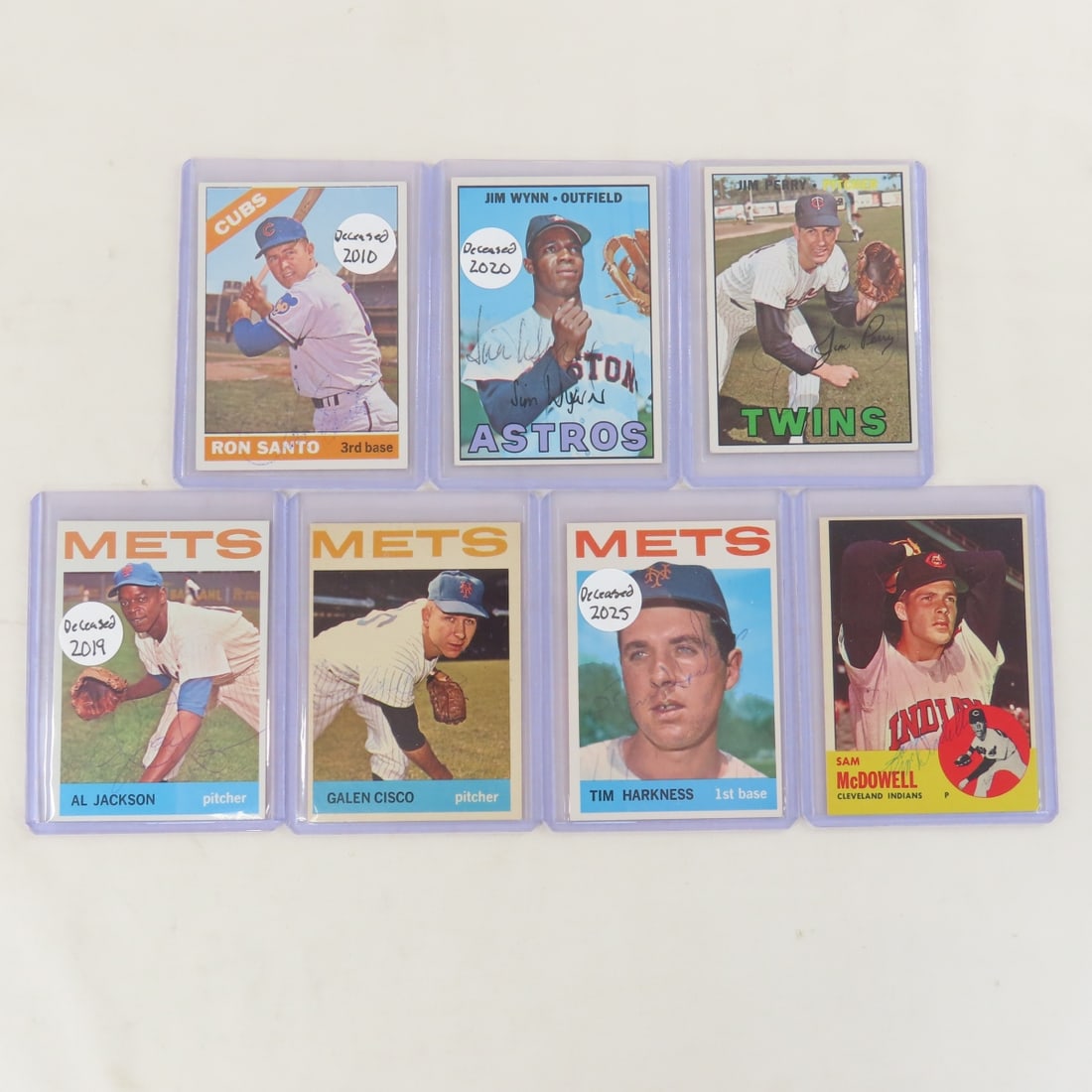 7 Autographed 1963-67 Topps Baseball Cards: 7 Autographed 1963-67 Topps Baseball Cards - Santo- deceased 2010, , Wynn- deceased 2020, Perry, Al Jackson- deceased 2019, Cisco, Harkness- deceased 2025, McDowell, LOT SIZE: 4x3x1" 1 LB All