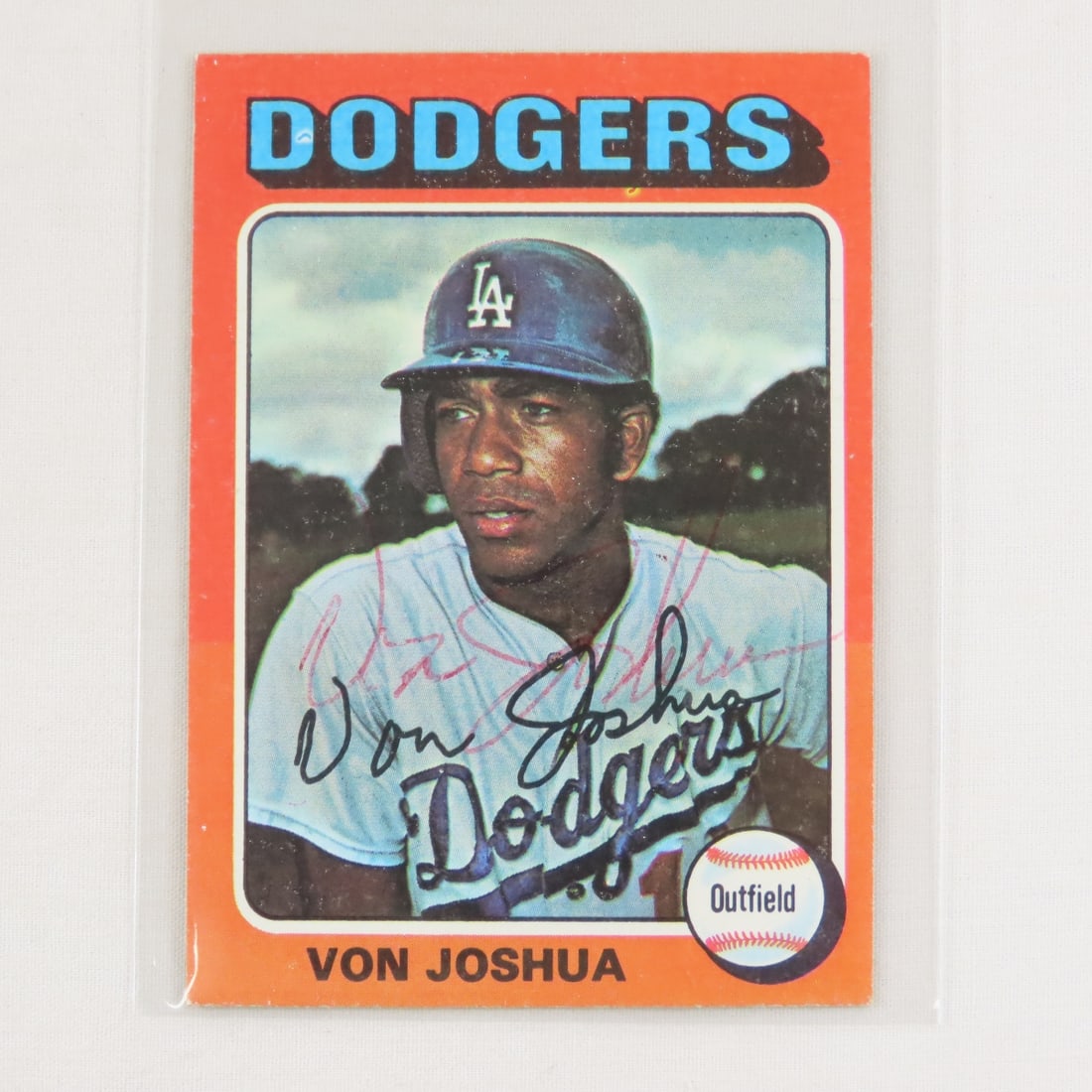 7 Autographed 1970-75 Topps Baseball Cards - 12