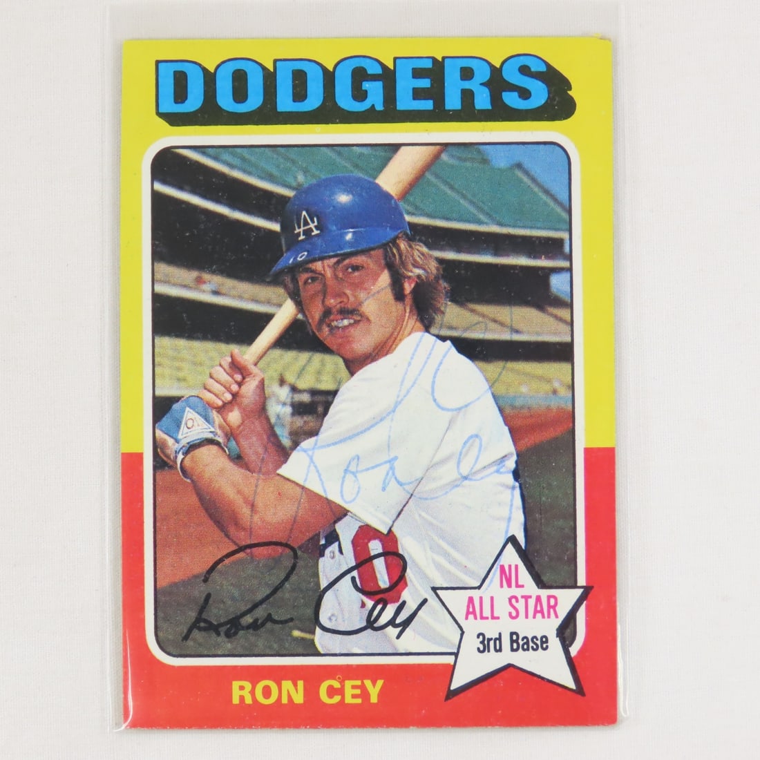7 Autographed 1970-75 Topps Baseball Cards - 8