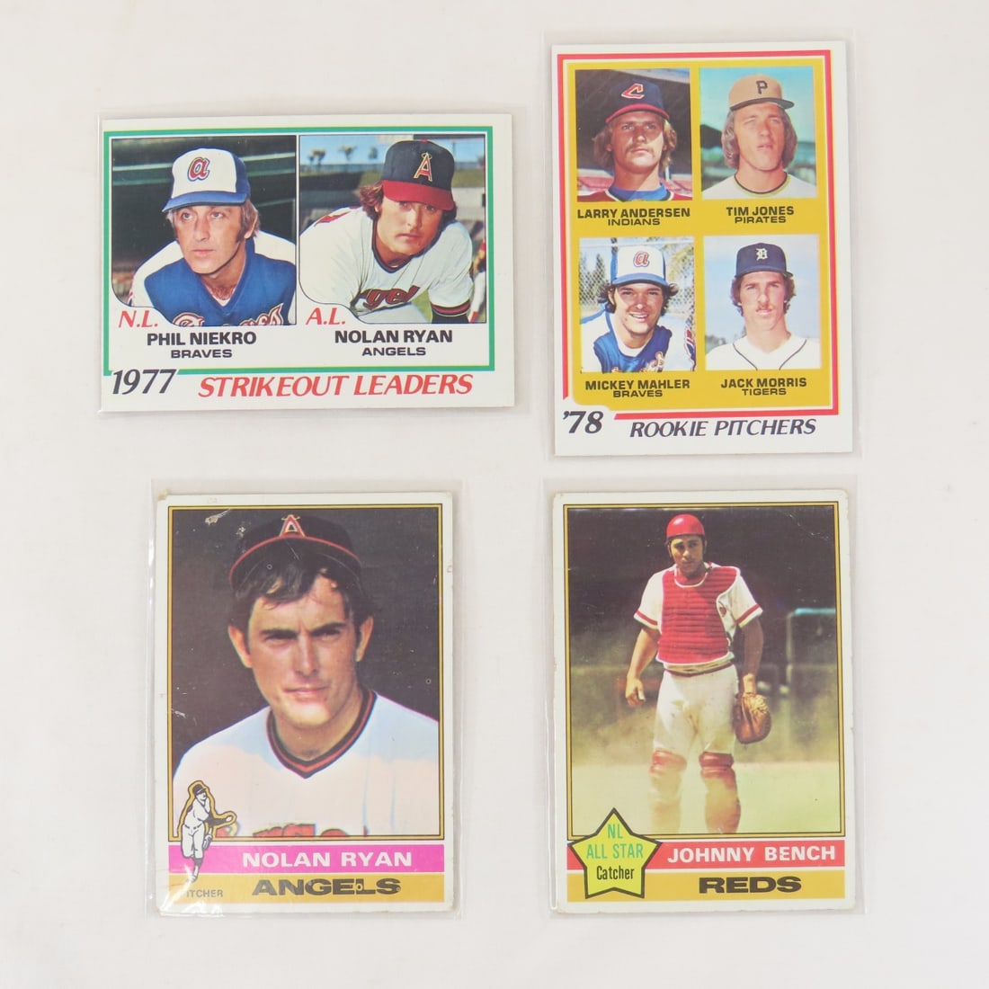 30 Sharp 1970's Topps Baseball Cards - 2