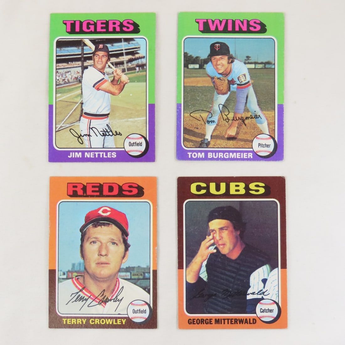 30 Sharp 1970's Topps Baseball Cards - 8