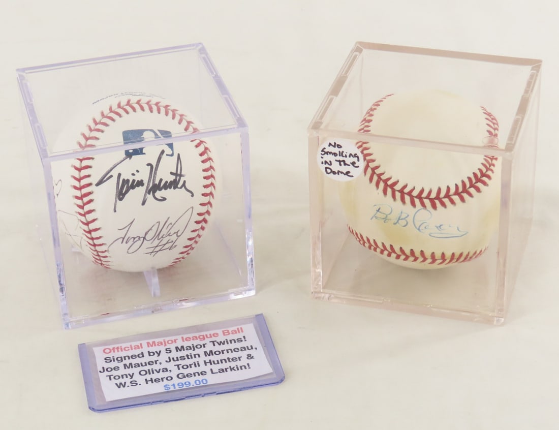 5 MN Twins Signed Ball & Bob Casey Signed Ball: 5 MN Twins Signed Ball & Bob Casey Signed Ball - Joe Mauer, Justin Morneau, Tony Oliva, Torii Hunter & W.S. Hero Gene Larkin signed MLB ball in case, and MN Metrodome announcer Bob Casey signed AL bal