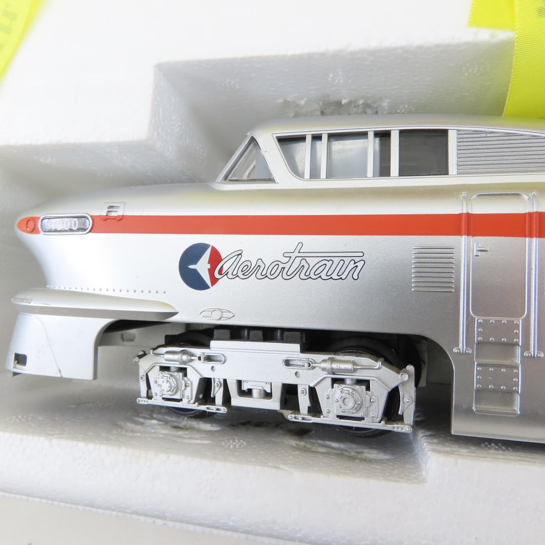 MTH Rail King O Gauge Aerotrain Set & Pass Car - 3