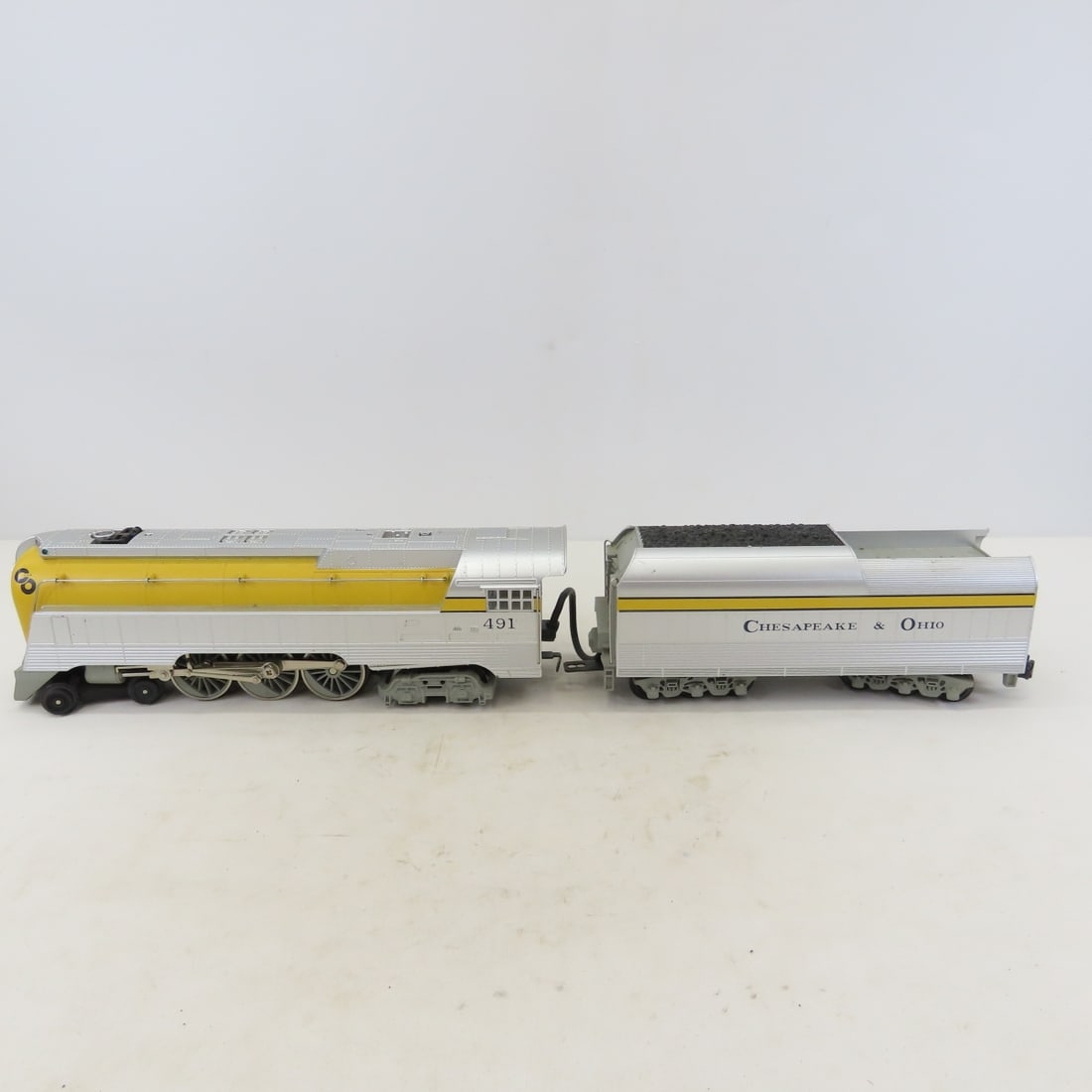 MTH O Gauge Chesapeake/Ohio Engine, Cars, Track - 2