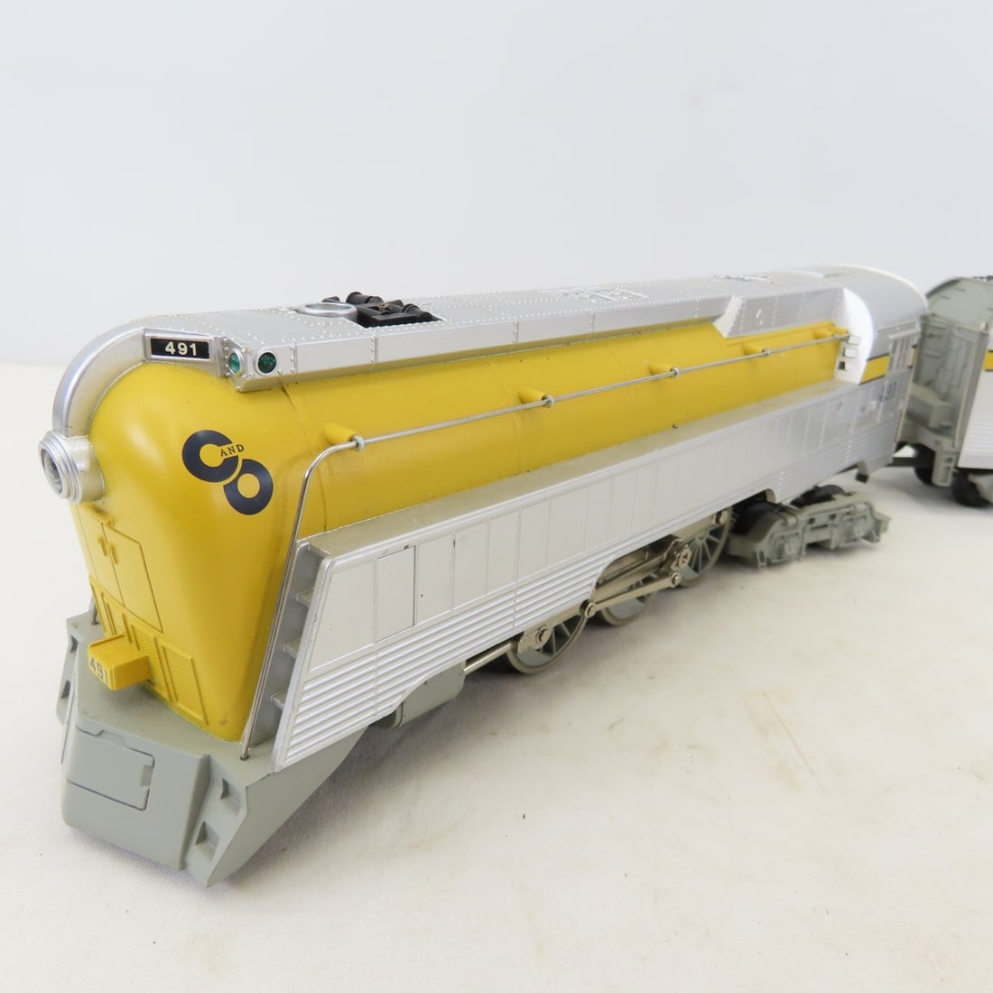 MTH O Gauge Chesapeake/Ohio Engine, Cars, Track - 3