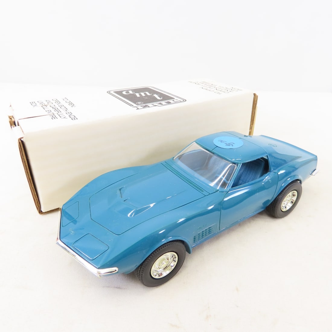 Road Legends, AMT & Other Diecast Cars, Corvette - 8