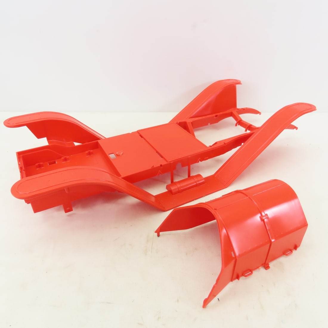 Vintage ITC Motorized Mercer Raceabout Model Kit - 5