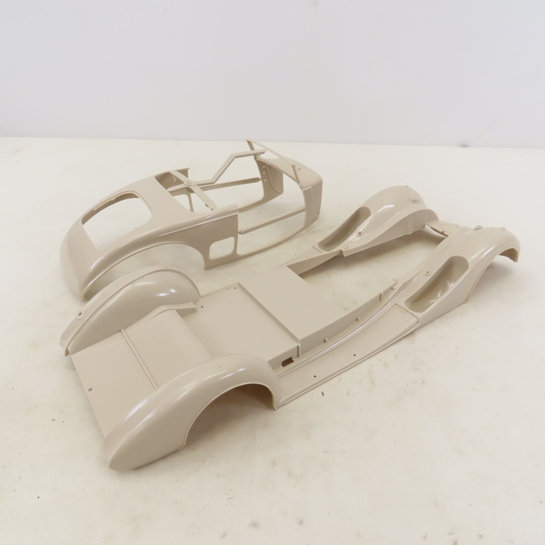 Vintage 1:16 Packard Coupe Roadster Model Kit 1973 - 4