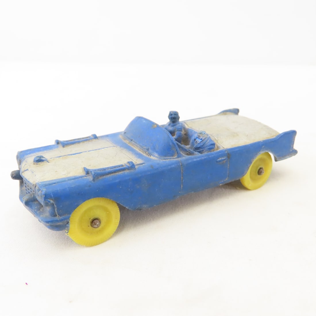 Collection of 1:43 Diecast Cars, Road Legends - 18