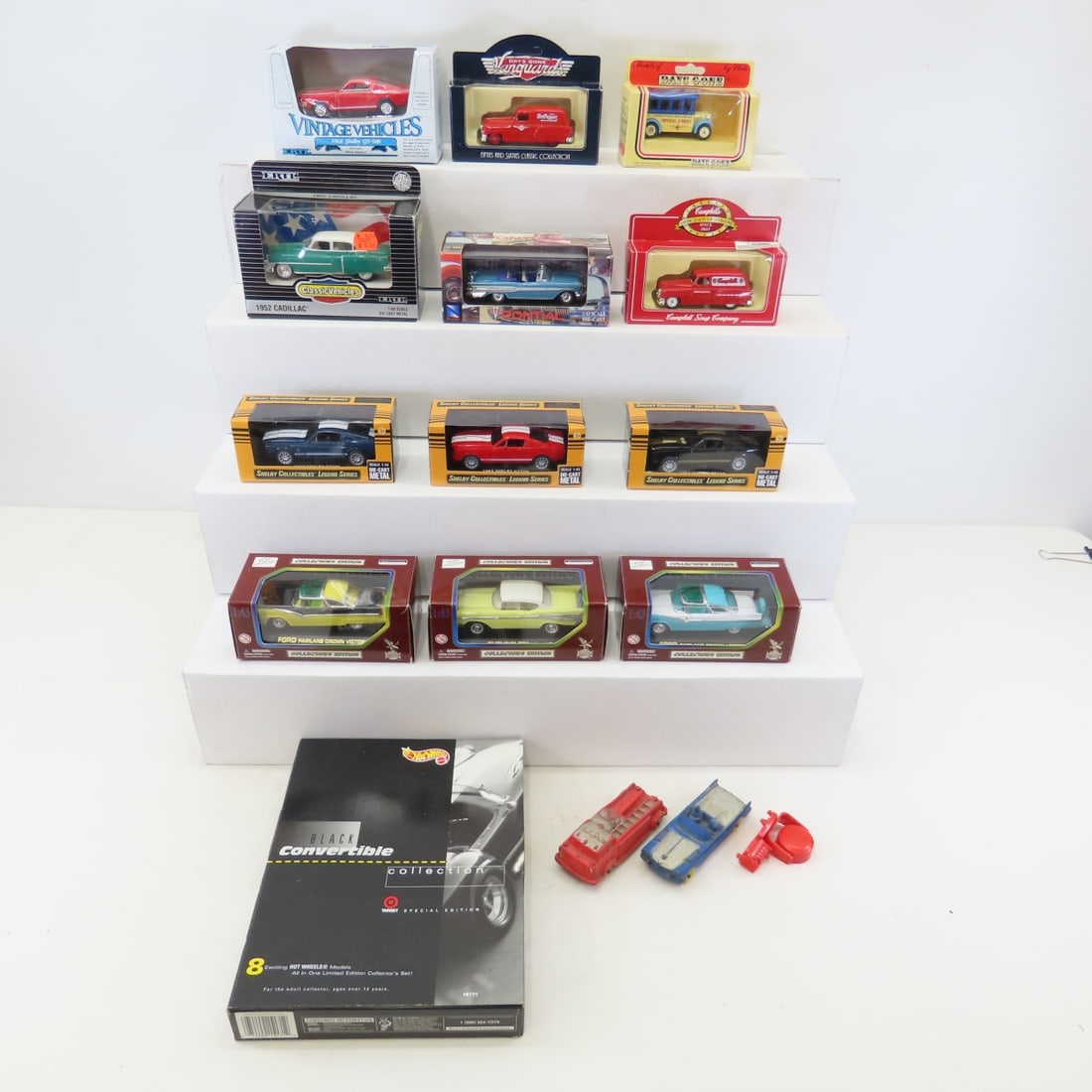 Collection of 1:43 Diecast Cars, Road Legends: Collection of 1:43 Diecast Cars, Road Legends - Shelby Legend Series, ERTL, Road Legends, 1995 Hot Wheels Black Convertible Collection. LOT SIZE: 12x12x12" 5 LBS All information and photos, which are