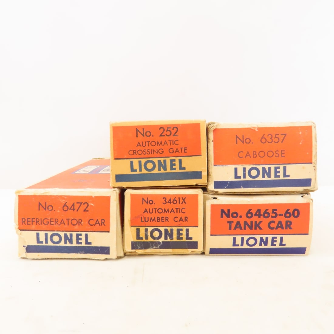 Vintage Lionel O Gauge Lumber, Caboose, Other Cars - 16