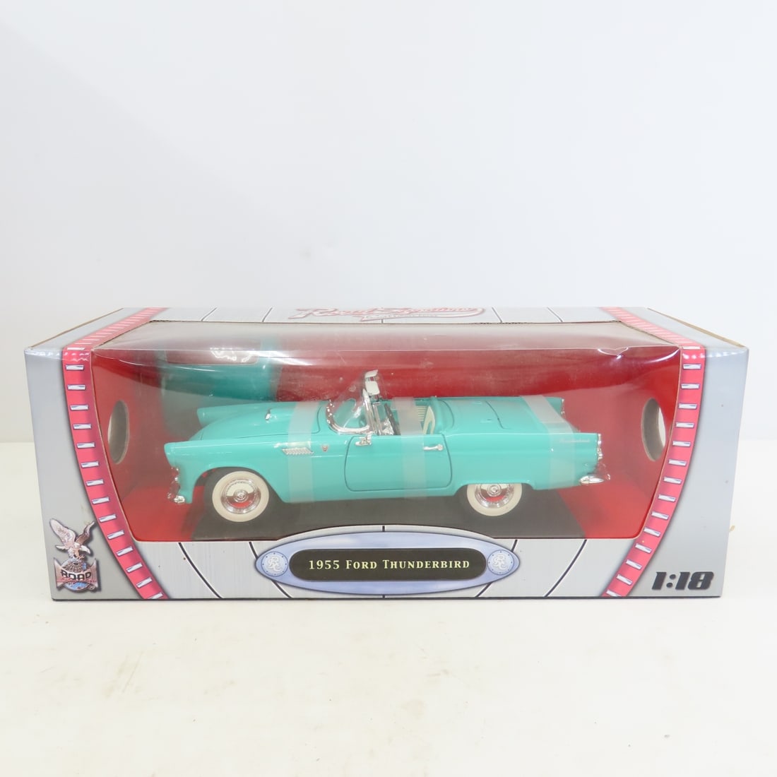 Road Signature 1:18 Diecast Cars, Trucks, Ford - 2