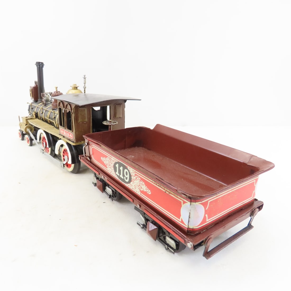 IHC Model UP No 119 Golden Spike Train Model - 4