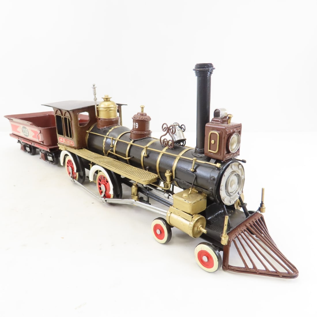 IHC Model UP No 119 Golden Spike Train Model - 8