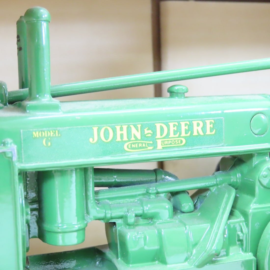 ERTL 1:16 John Deere Model A, 'G' & 'AR' Tractors - 5