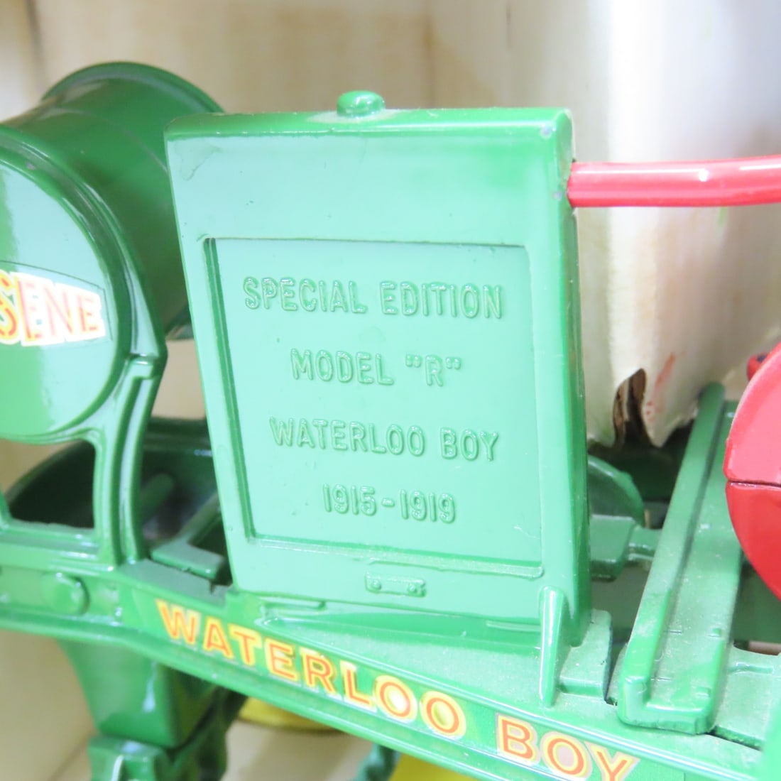 ERTL 1:16 John Deere Model 'D', 'R', 'GP' Tractors - 5