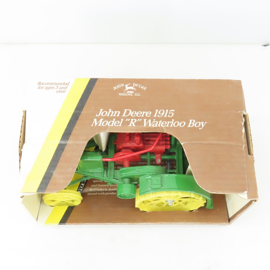 ERTL 1:16 John Deere Model 'D', 'R', 'GP' Tractors - 6