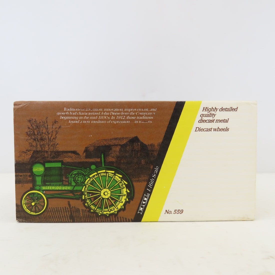 ERTL 1:16 John Deere Model 'D', 'R', 'GP' Tractors - 8
