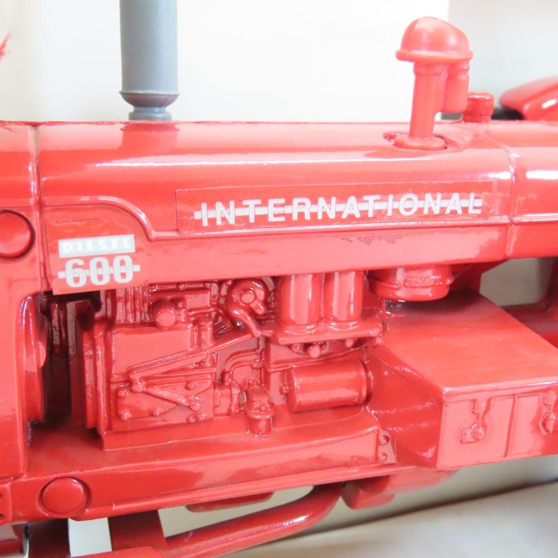 ERTL 1:16 & 1:32 Case IH 600, Vac & 9150 Tractors - 5
