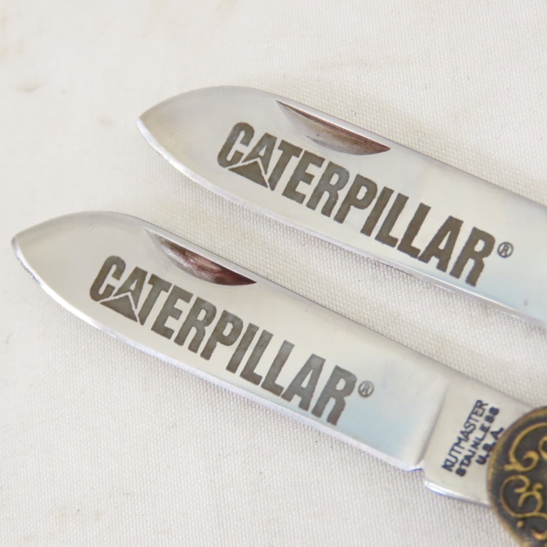 2 Kutmaster Caterpillar, CAT Folding Pocket Knives - 8
