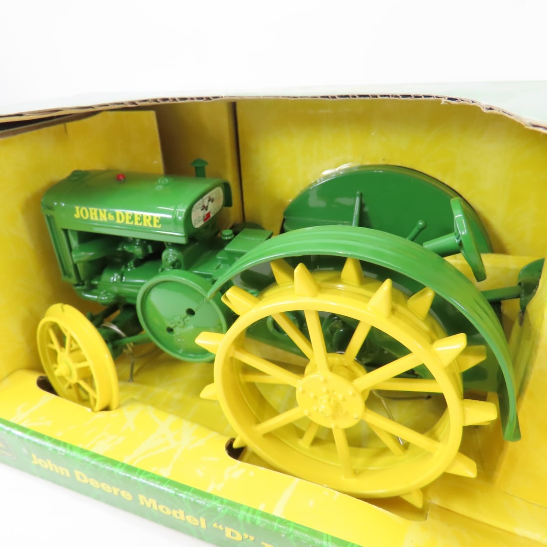ERTL & JLE John Deere Model 'D' & GP Tractors - 3