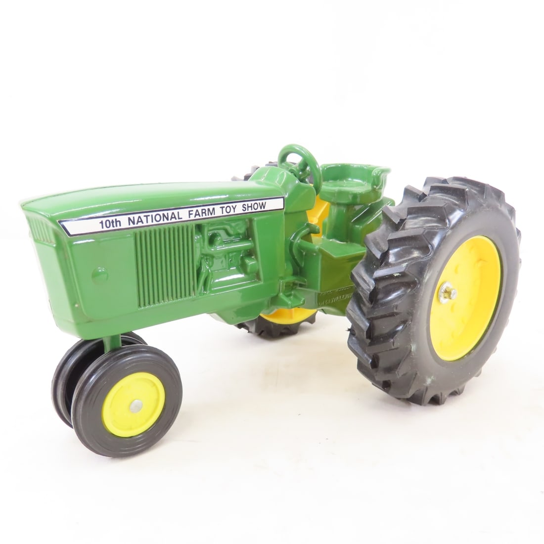 Scale Models 1:16 John Deere '87 Farm Show Tractor - 2