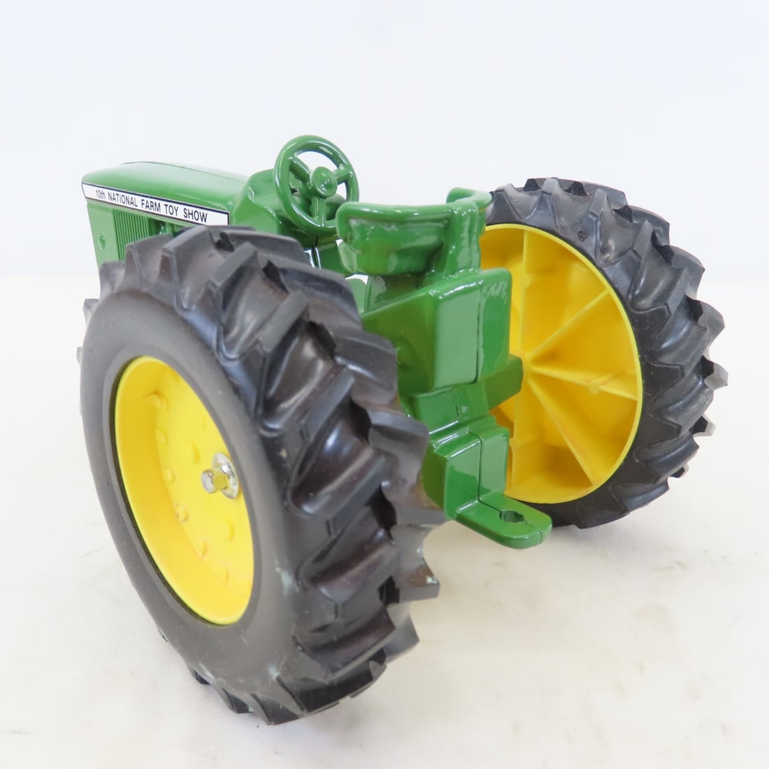 Scale Models 1:16 John Deere '87 Farm Show Tractor - 4