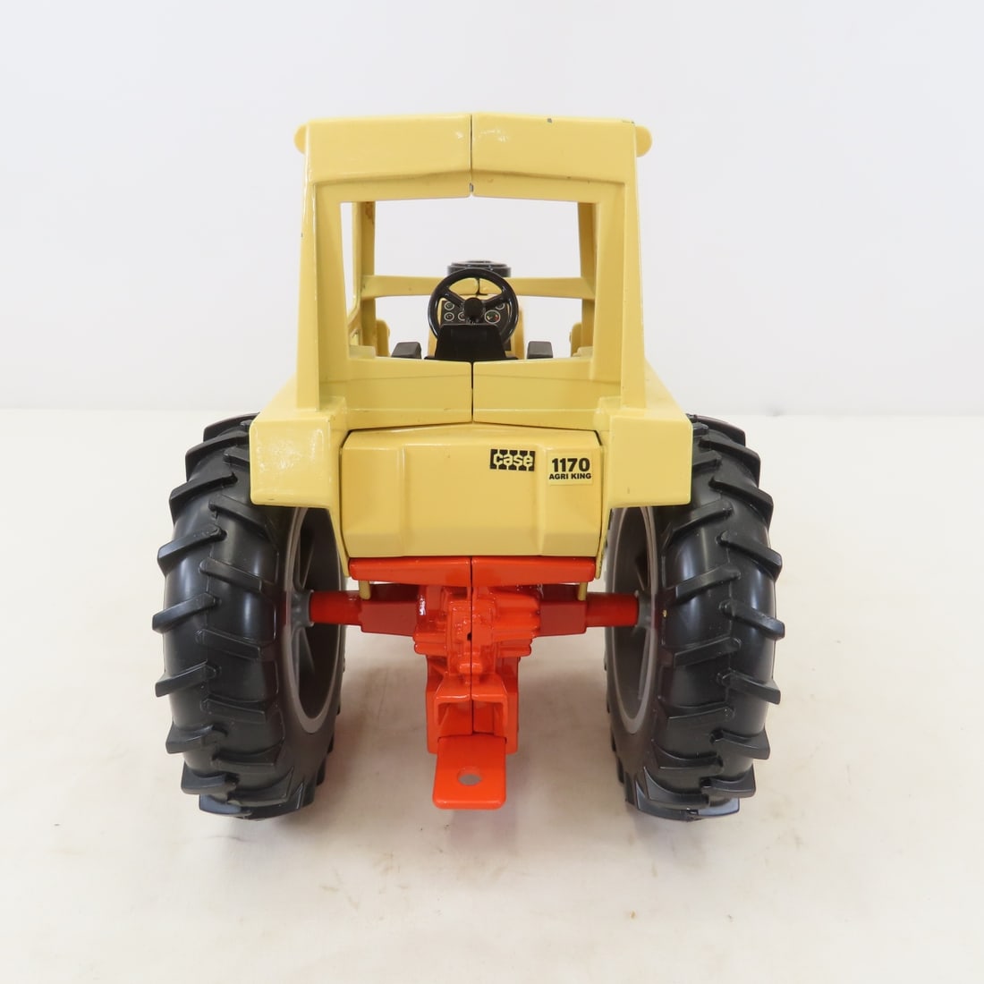 ERTL 1:16 INTL Cub, 1170 Agri King, CAT Combine - 5