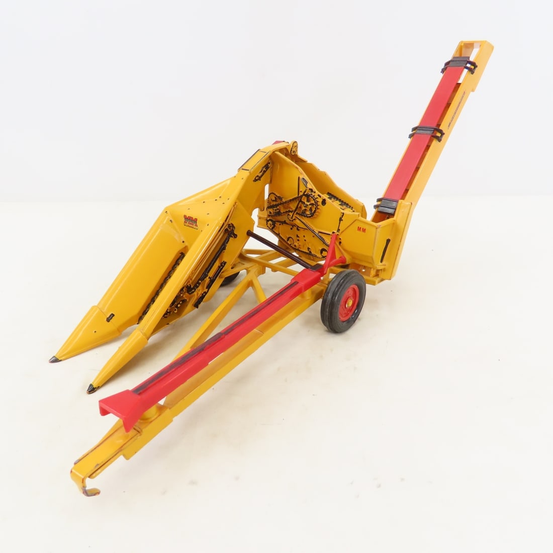 ERTL 1:16 Super M-TA Tractor, Picker, Hay Elevator - 17