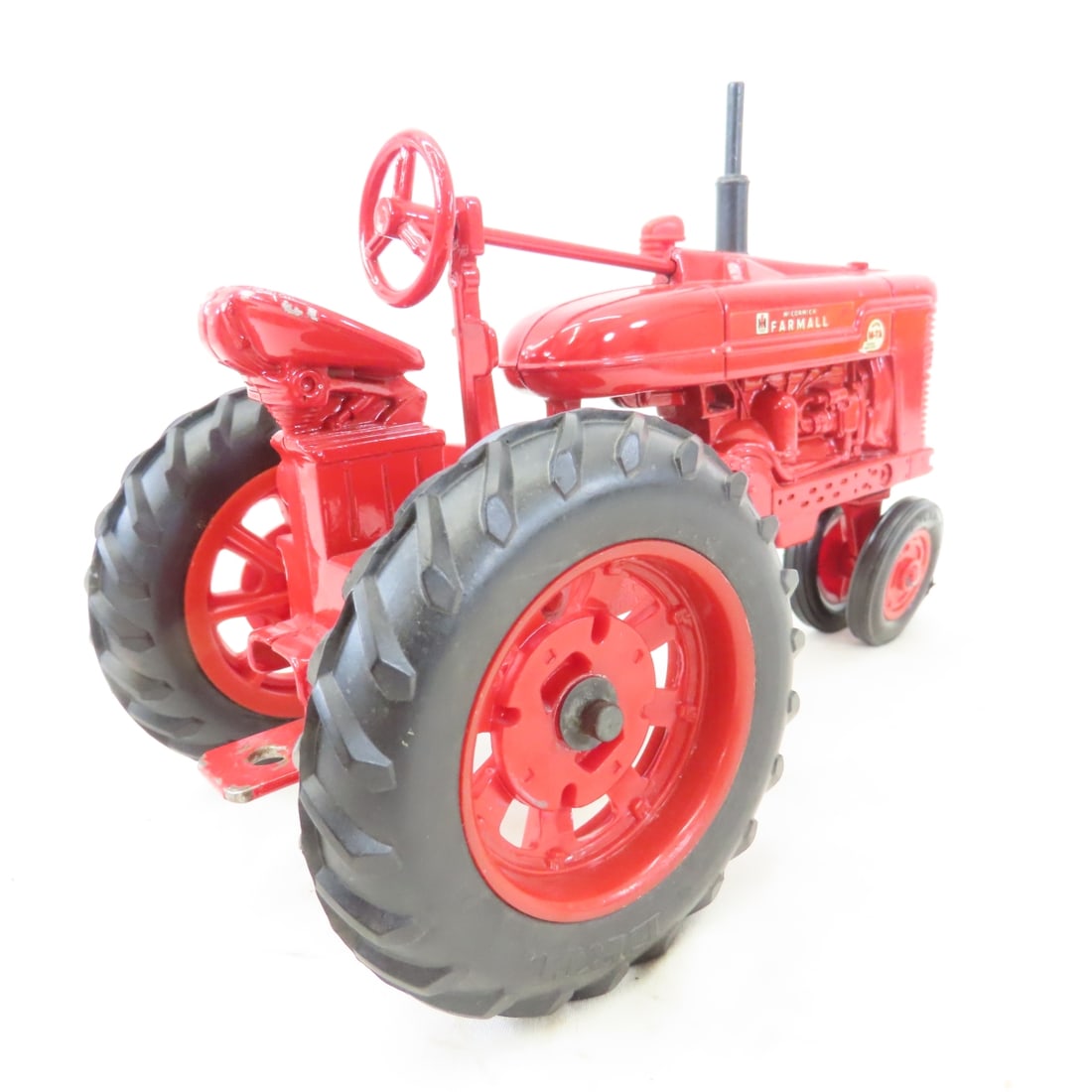 ERTL 1:16 Super M-TA Tractor, Picker, Hay Elevator - 6