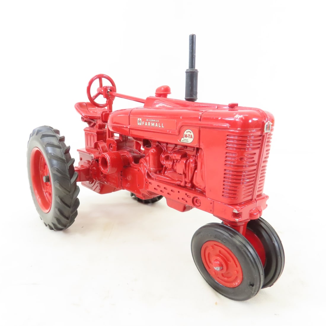 ERTL 1:16 Super M-TA Tractor, Picker, Hay Elevator - 8