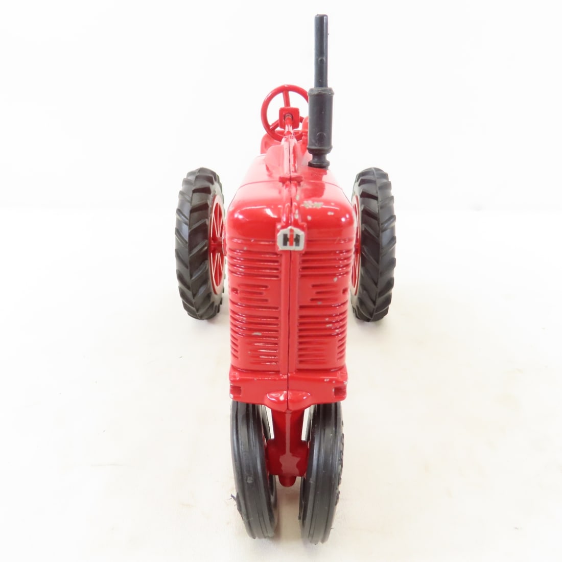 ERTL 1:16 Super M-TA Tractor, Picker, Hay Elevator - 9