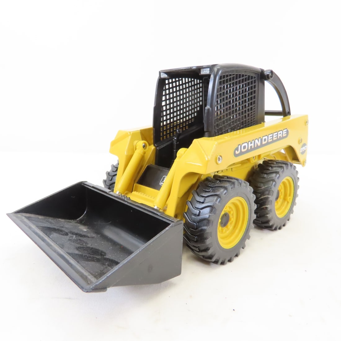 ERTL Skid Loader, Diamond-T, Harley & More - 2