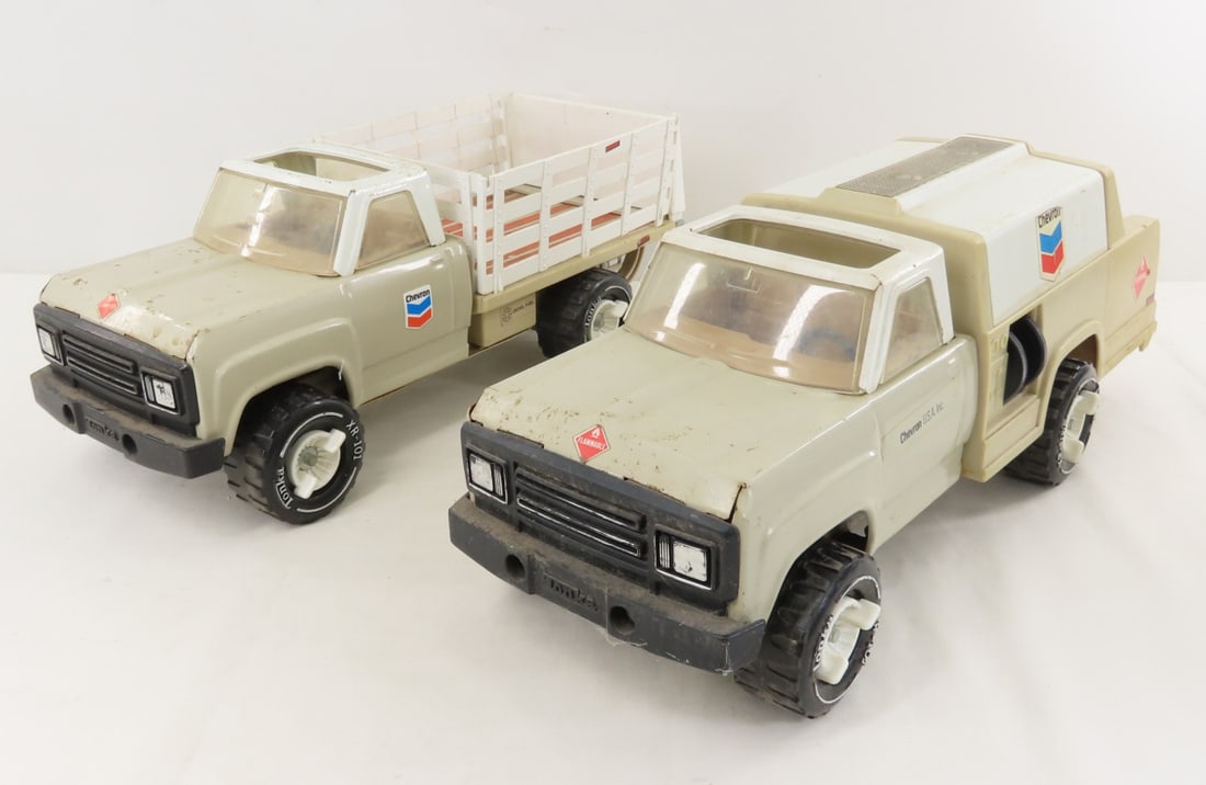 Vintage Tonka Chevron 3100 Stake & Utility Trucks: Vintage Tonka Chevron 3100 Stake & Utility Trucks - LOT SIZE: 15x12x6" 6 LBS All information and photos, which are part of the description, are intended to be as accurate as possible, but errors