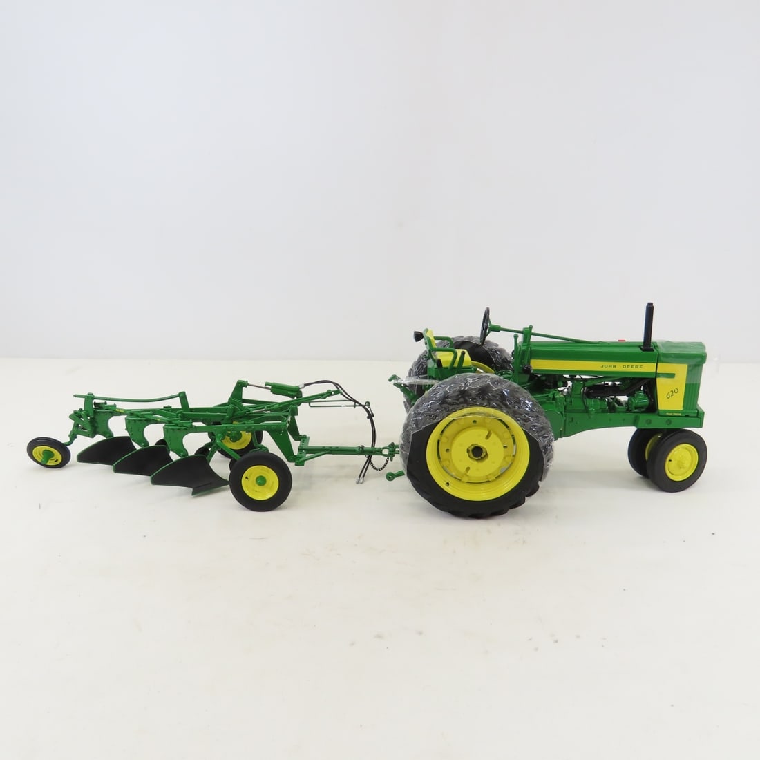ERTL 1:16 John Deere 620 Tractor with 555 Plow - 7