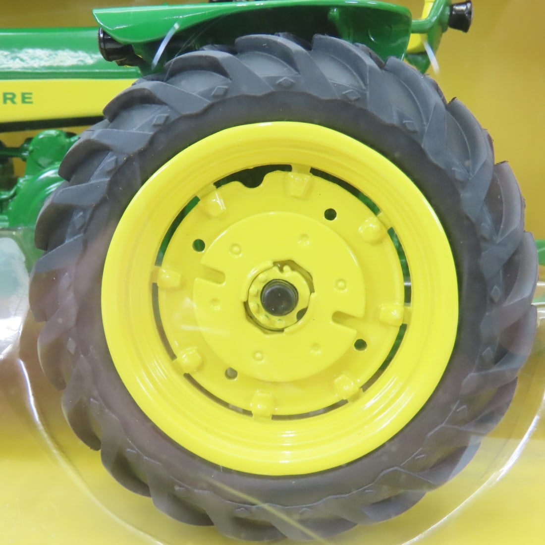 ERTL 1:16 John Deere 730 Tractor with Grain Drill - 5