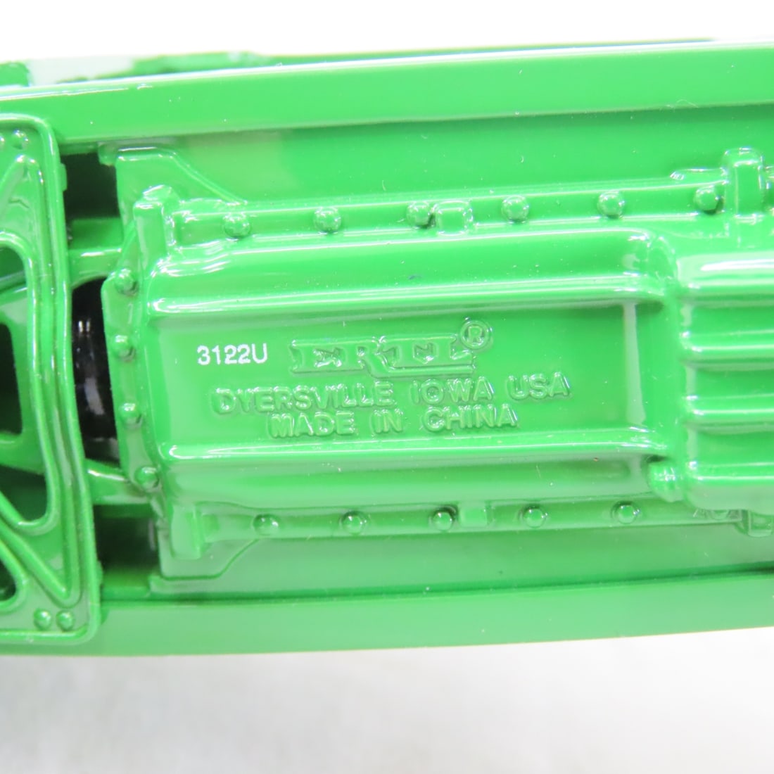 ERTL Precision 1:16 John Deere 4020 Diesel Tractor - 12