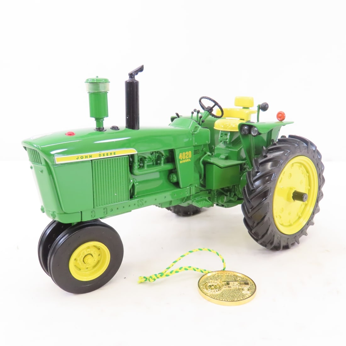 ERTL Precision 1:16 John Deere 4020 Diesel Tractor - 2