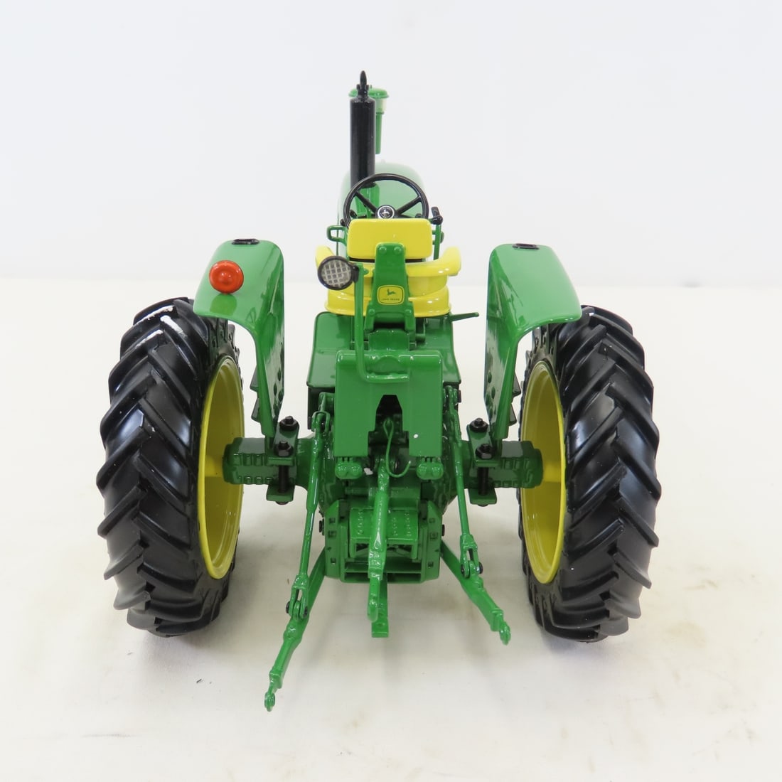 ERTL Precision 1:16 John Deere 4020 Diesel Tractor - 5