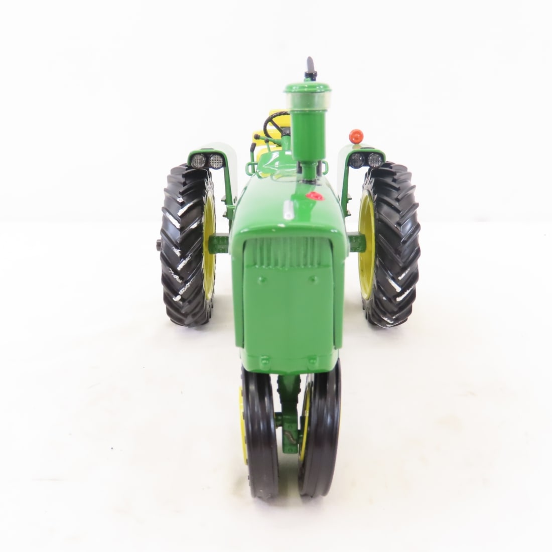 ERTL Precision 1:16 John Deere 4020 Diesel Tractor - 9