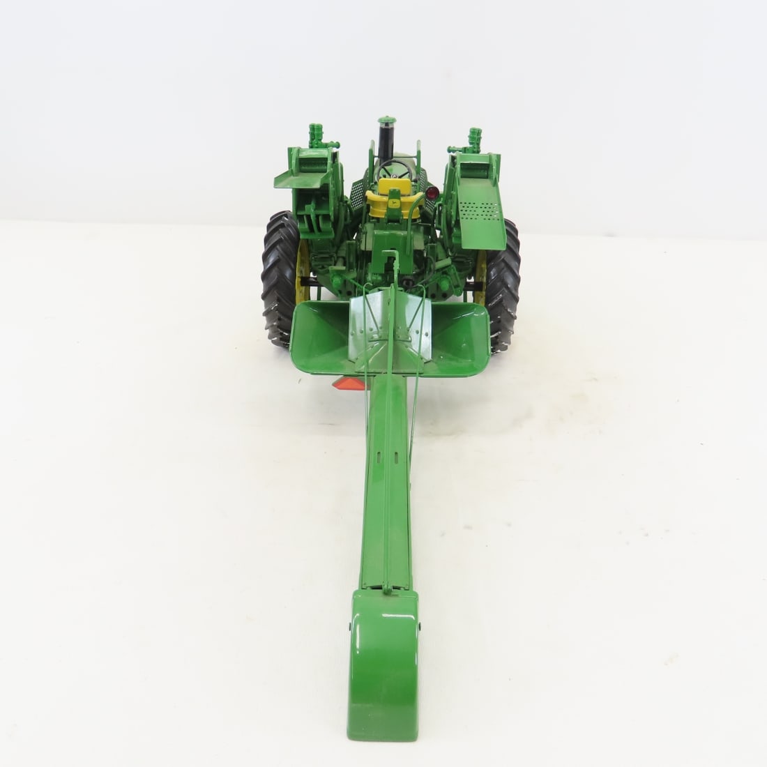 ERTL Precision 1:16 John Deere 4020 w/Corn Picker - 5