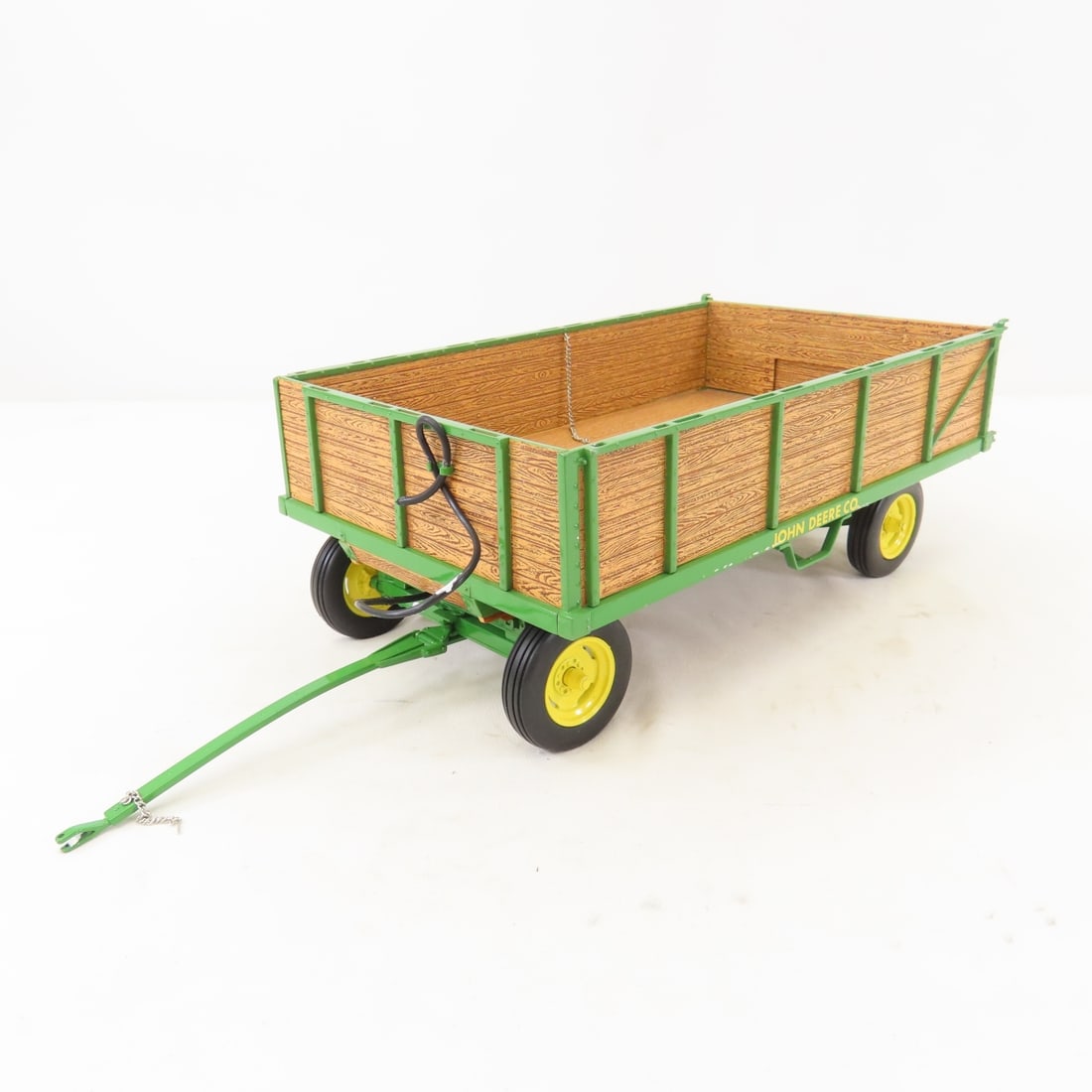 ERTL Precision 1:16 John Deere Barge Wagon - 2