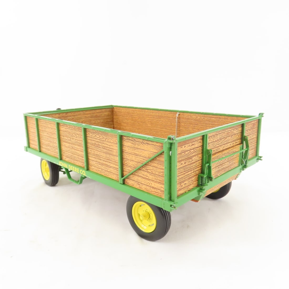 ERTL Precision 1:16 John Deere Barge Wagon - 4