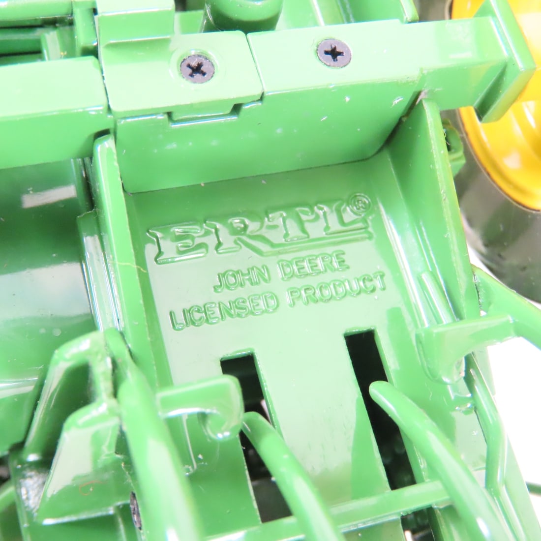 ERTL Precision 1:16 John Deere 214-T Baler - 12