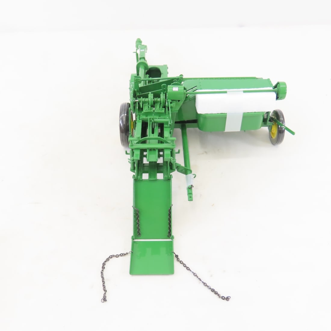 ERTL Precision 1:16 John Deere 214-T Baler - 5