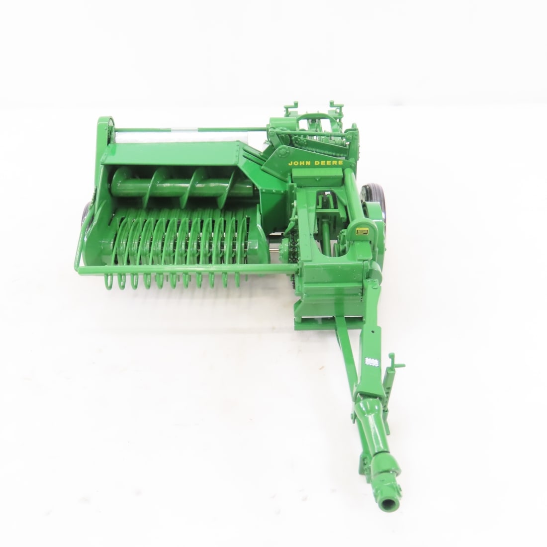 ERTL Precision 1:16 John Deere 214-T Baler - 9