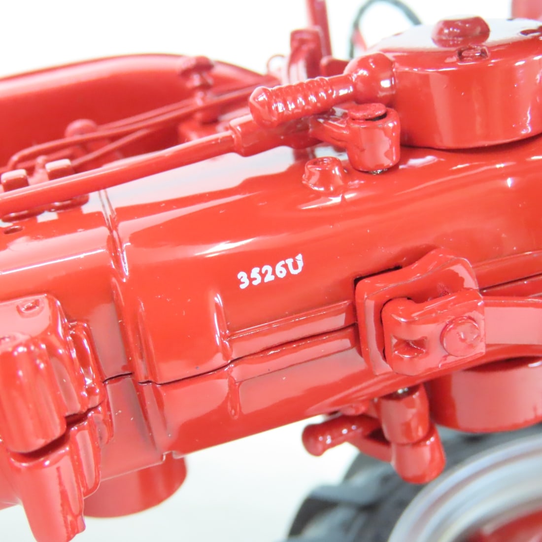 ERTL Precision 1:16 Farmall Super M Tractor - 12