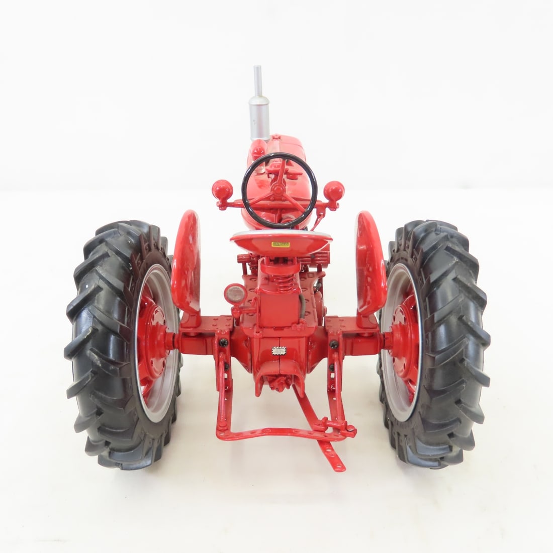 ERTL Precision 1:16 Farmall Super M Tractor - 5