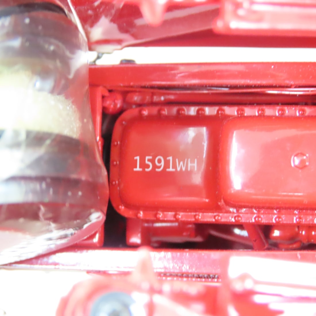 ERTL Precision1:16 Farmall 560 w/2-MH Corn Picker - 13